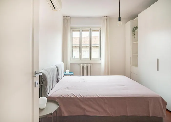 Isola Milano Apartment