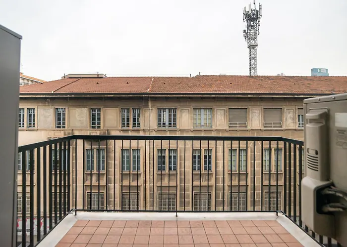 Isola Milano Apartment